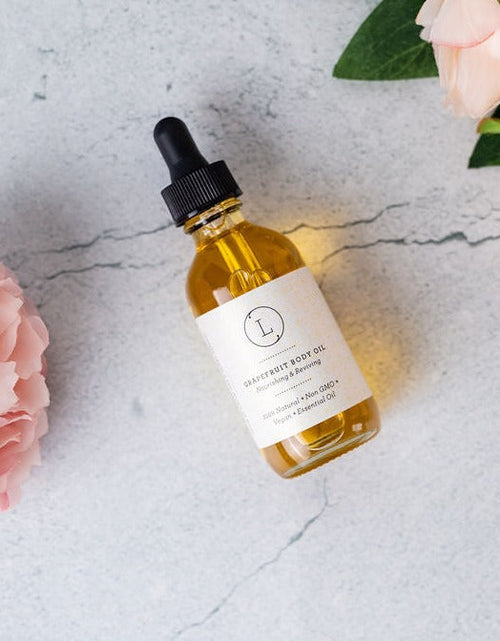 Load image into Gallery viewer, Moisturizing set with Grapefruit body oil and Body scrub by Lizush
