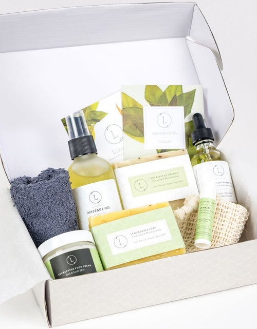 Load image into Gallery viewer, Fresh earthy Natural skincare set, Eucalyptus bath and body, Men Grooming kit/Body oil by Lizush
