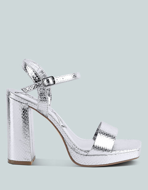 Load image into Gallery viewer, merengue textured high block heel sandals by London Rag
