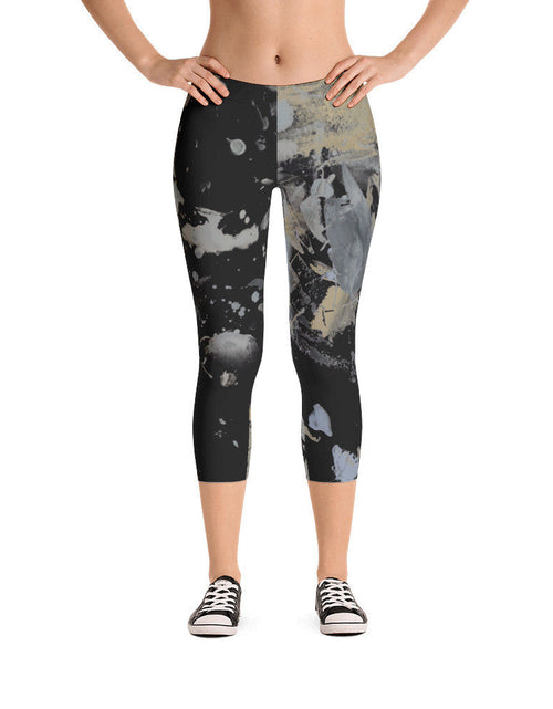 Load image into Gallery viewer, Capri Leggings by DeannArt
