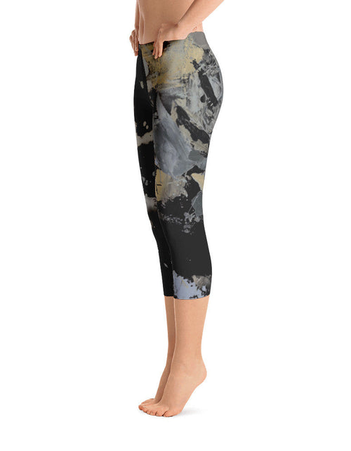 Load image into Gallery viewer, Capri Leggings by DeannArt
