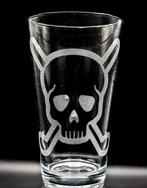 Load image into Gallery viewer, GOLF Pint Glasses by LumEngrave
