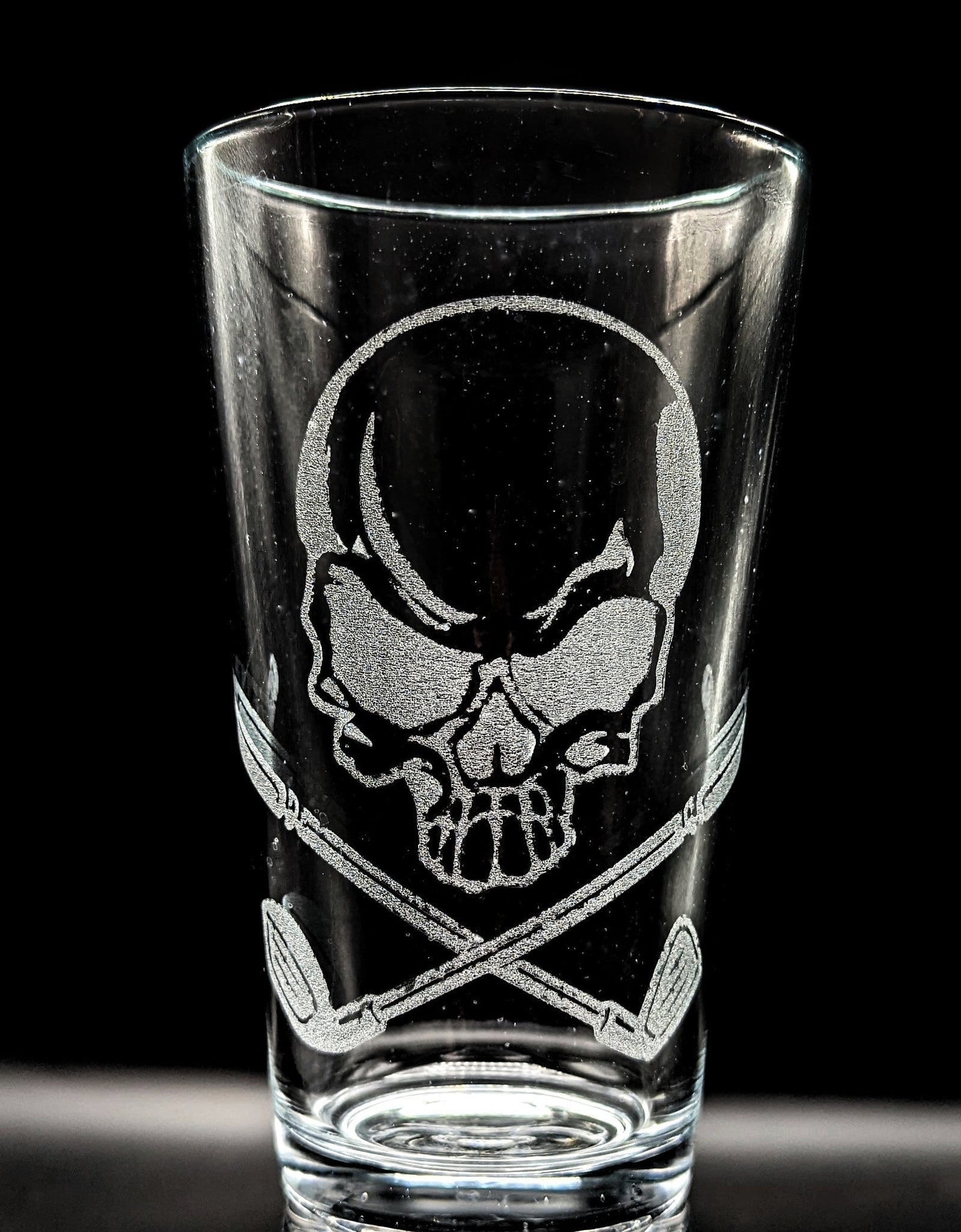 GOLF Pint Glasses by LumEngrave