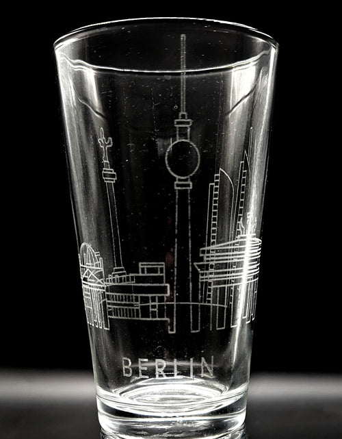 Load image into Gallery viewer, CITY SKYLINES Pint Glasses by LumEngrave
