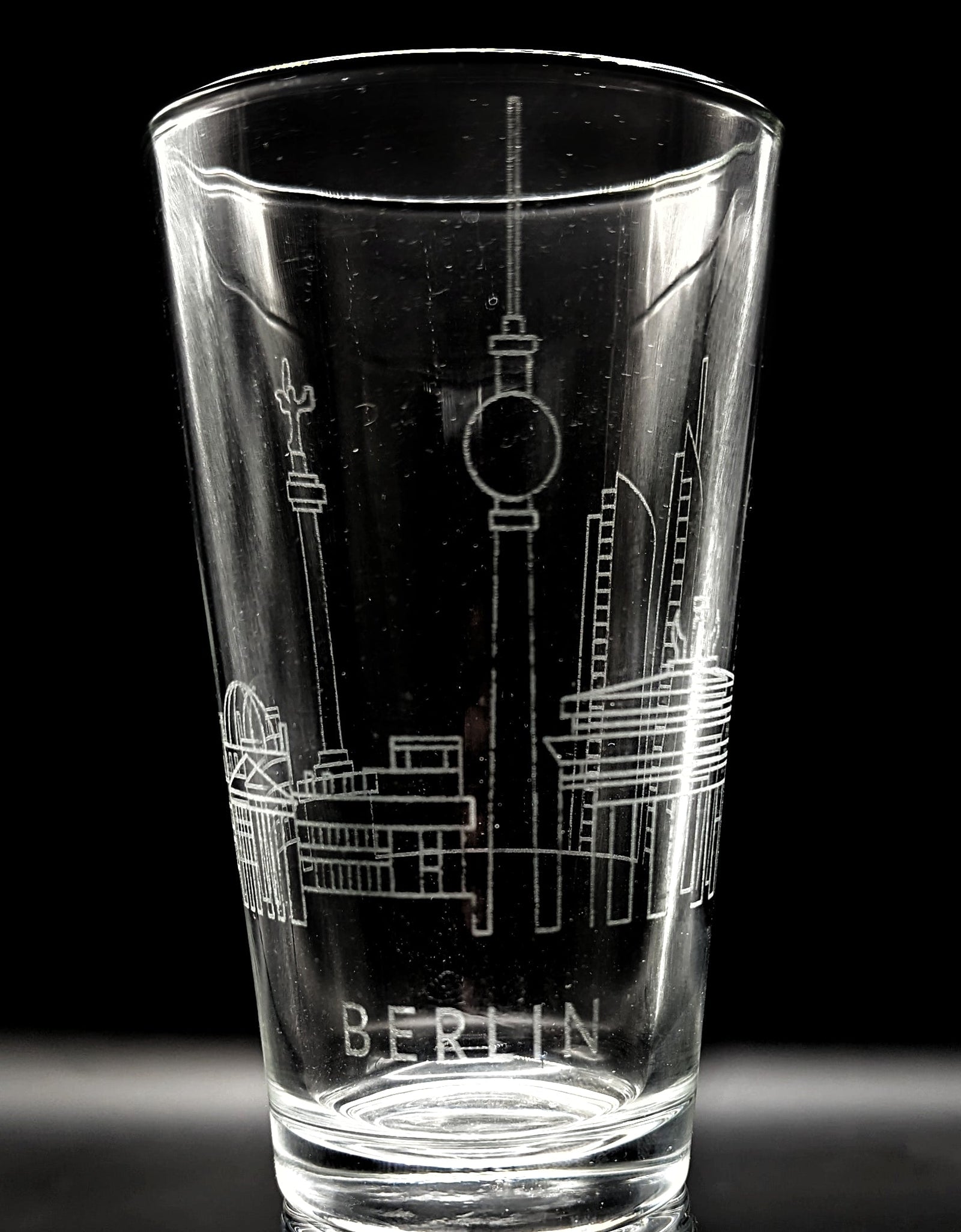 CITY SKYLINES Pint Glasses by LumEngrave