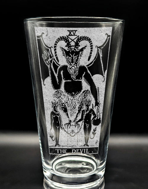 Load image into Gallery viewer, RIDER-WAITE TAROT CARD Pint Glasses by LumEngrave
