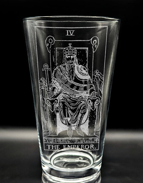 Load image into Gallery viewer, RIDER-WAITE TAROT CARD Pint Glasses by LumEngrave
