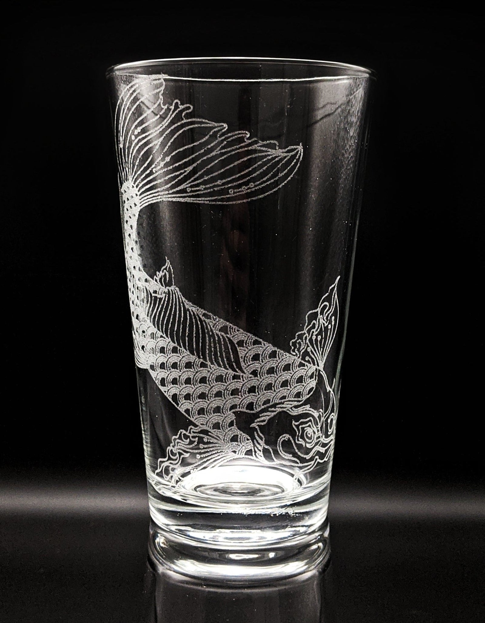 MYSTIC ANIMAL Pint Glasses by LumEngrave