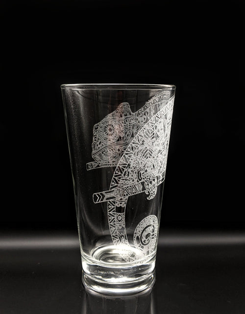 Load image into Gallery viewer, MYSTIC ANIMAL Pint Glasses by LumEngrave
