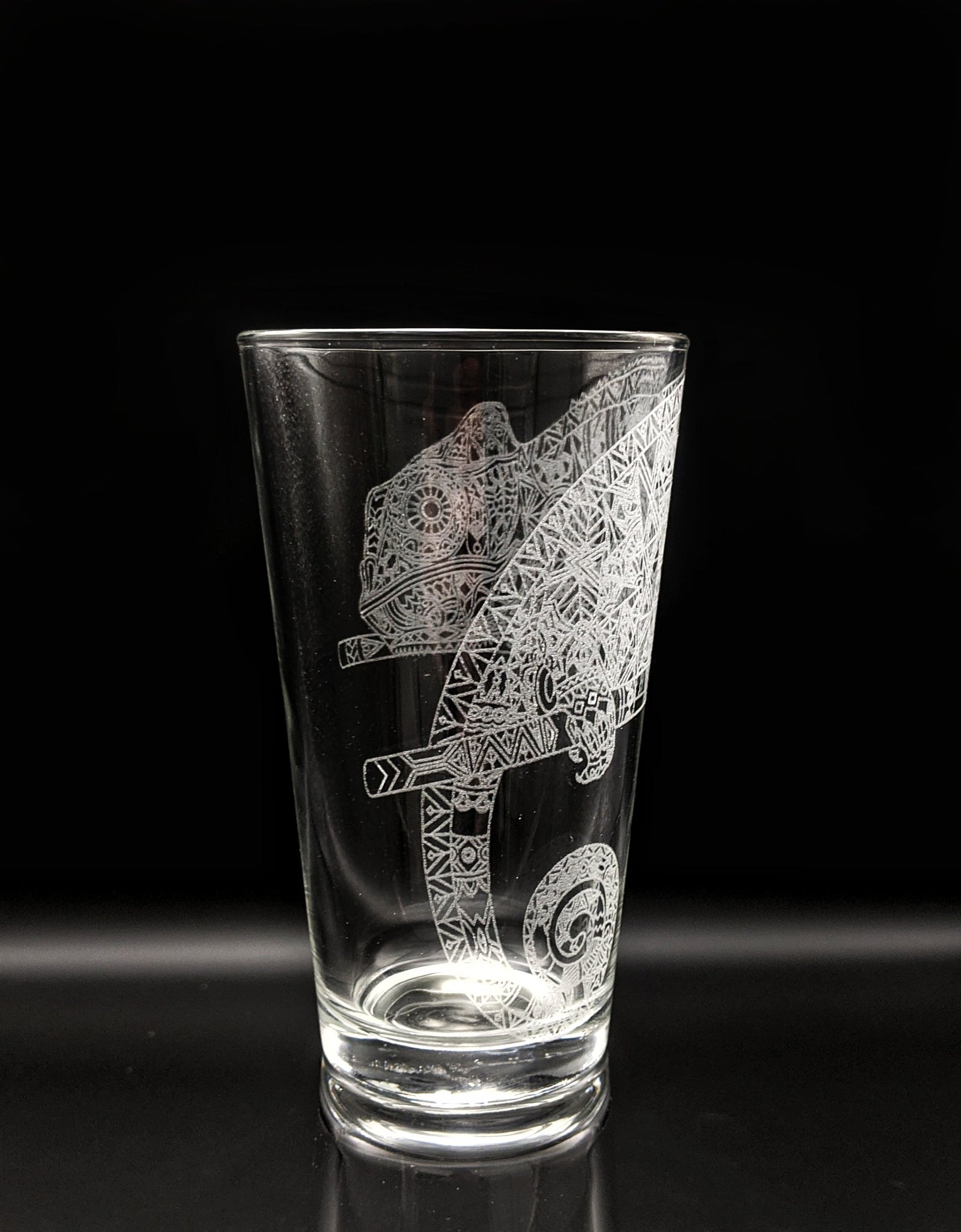 MYSTIC ANIMAL Pint Glasses by LumEngrave