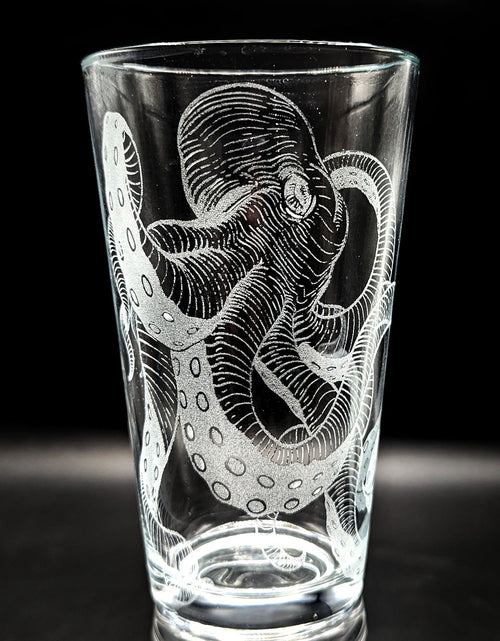 Load image into Gallery viewer, MARINE &amp; OCEAN Pint Glasses by LumEngrave
