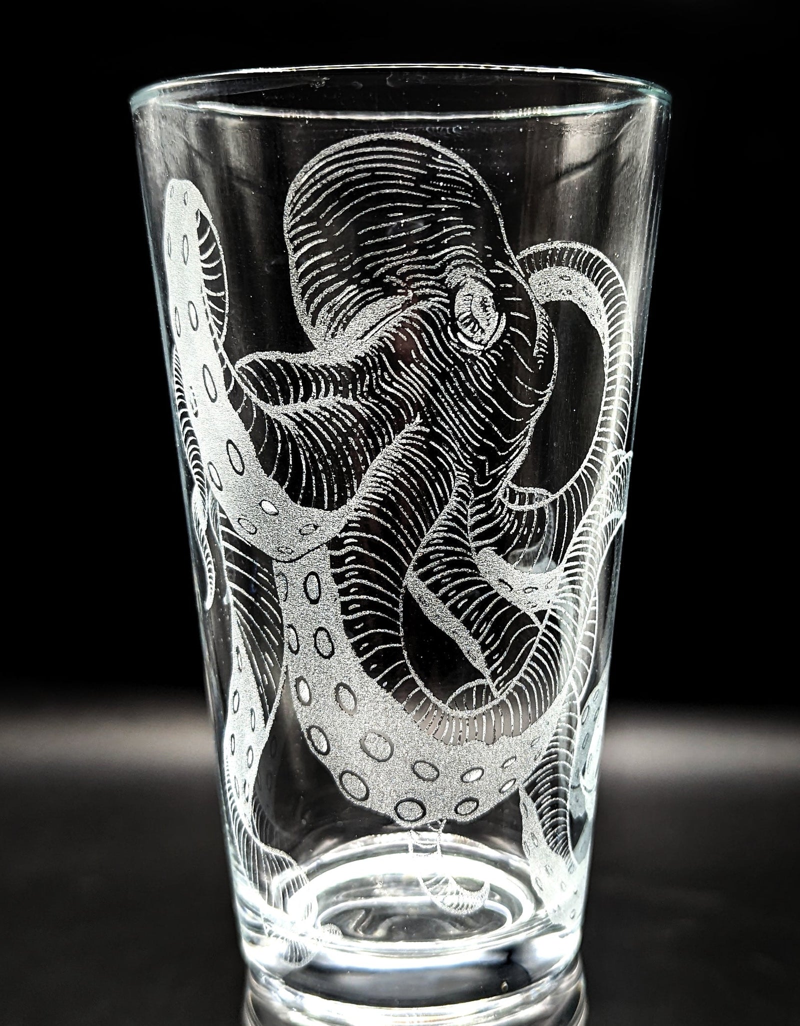 MARINE & OCEAN Pint Glasses by LumEngrave