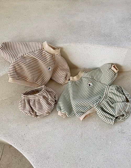 Load image into Gallery viewer, Baby Striped Pattern Hoodies Combo Triangle Shorts Sets by MyKids-USA™
