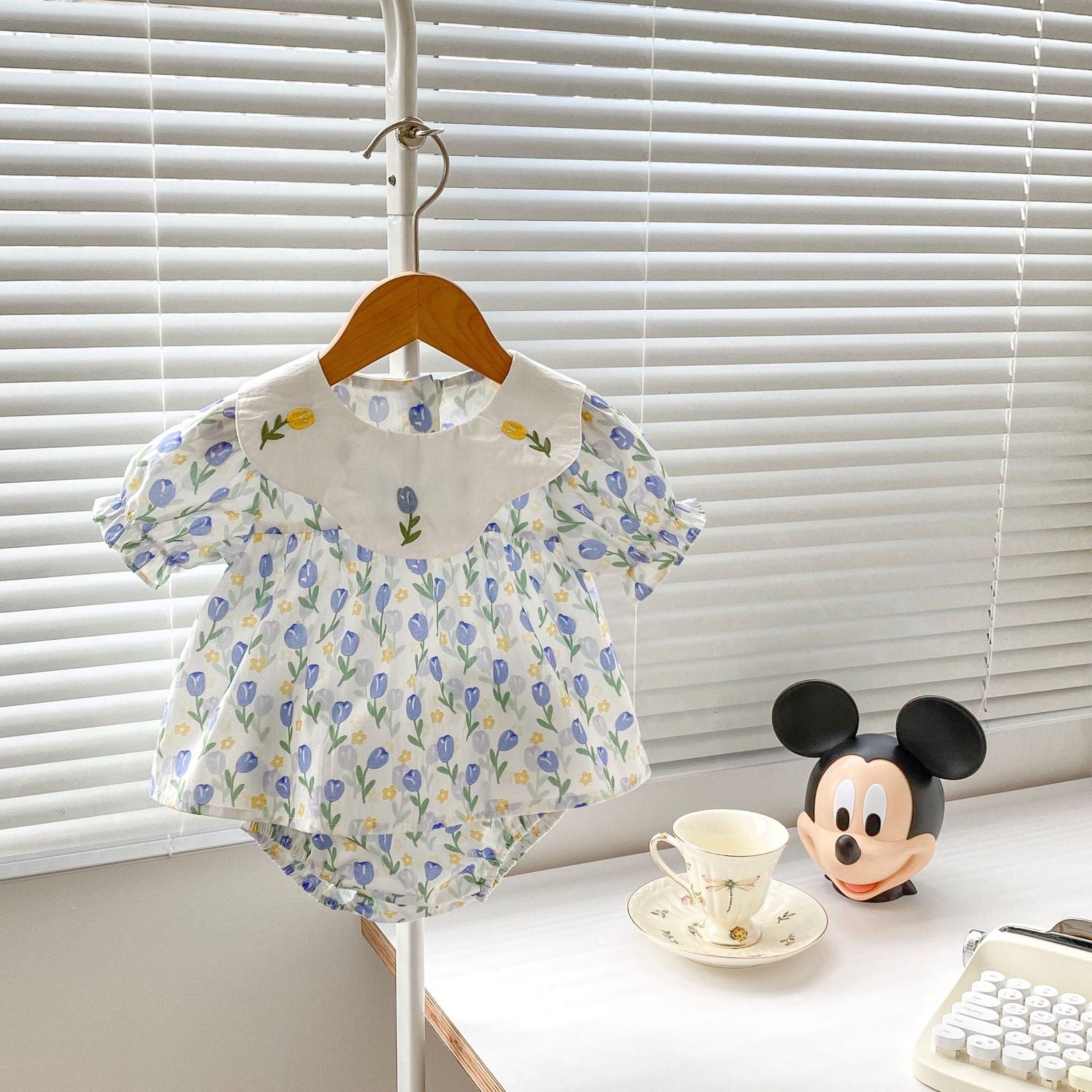 Baby All Over Flower Graphic Embroidered Doll Neck Crewneck Top With Shorts Sets by MyKids-USA™