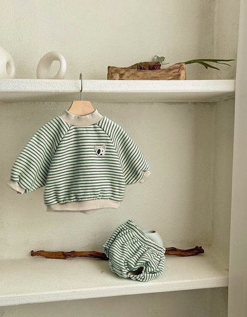 Load image into Gallery viewer, Baby Striped Pattern Hoodies Combo Triangle Shorts Sets by MyKids-USA™
