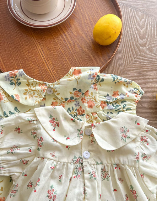Load image into Gallery viewer, Baby Girl Floral Print Doll Collar Design Tops Combo Shorts Sets In Summer by MyKids-USA™
