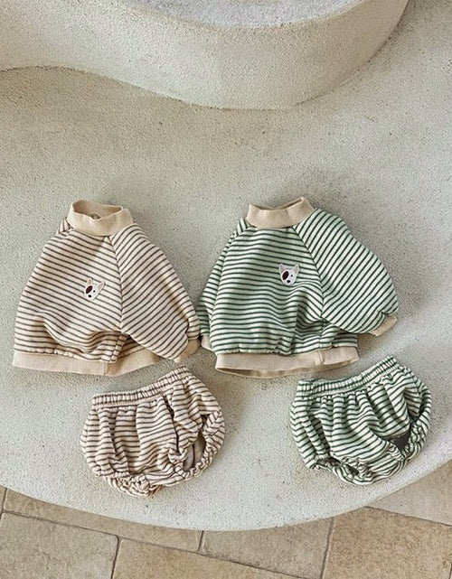 Load image into Gallery viewer, Baby Striped Pattern Hoodies Combo Triangle Shorts Sets by MyKids-USA™

