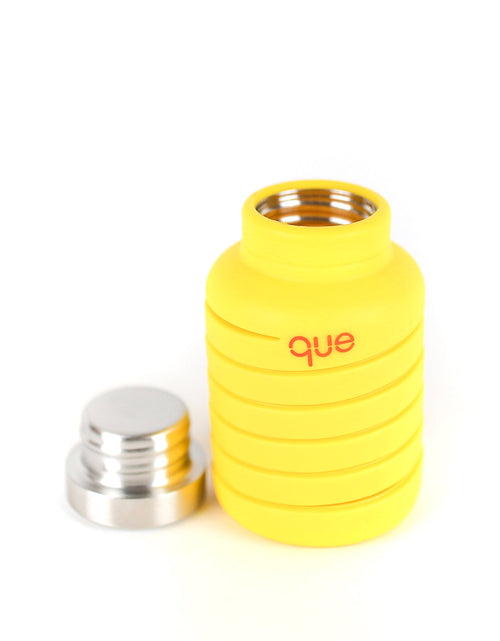 Load image into Gallery viewer, The Collapsible Water Bottle by que Bottle
