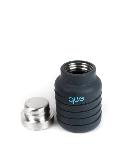 Load image into Gallery viewer, The Collapsible Water Bottle by que Bottle
