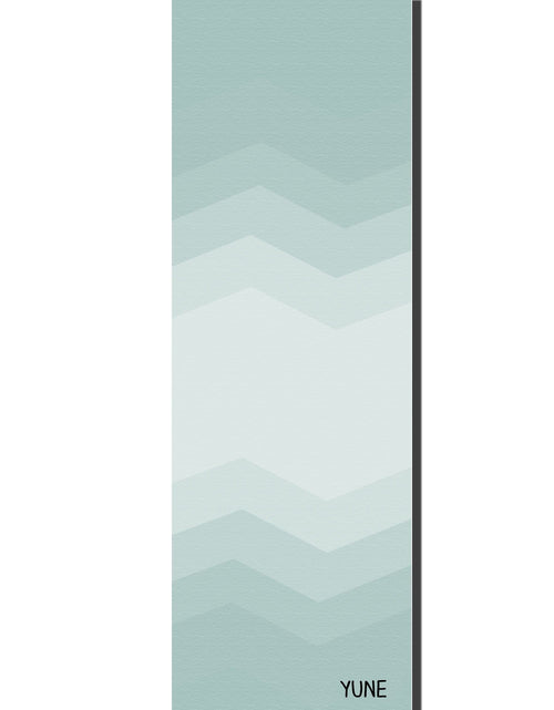 Load image into Gallery viewer, Ascend Yoga Mat Gabbro Mat by Yune Yoga
