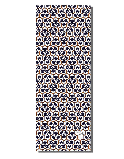Load image into Gallery viewer, Ascend Yoga Mat Kafka Mat by Yune Yoga
