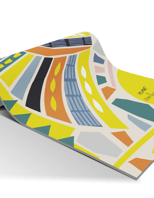 Load image into Gallery viewer, Ascend Yoga Mat Leah Duncan Bird Mat by Yune Yoga
