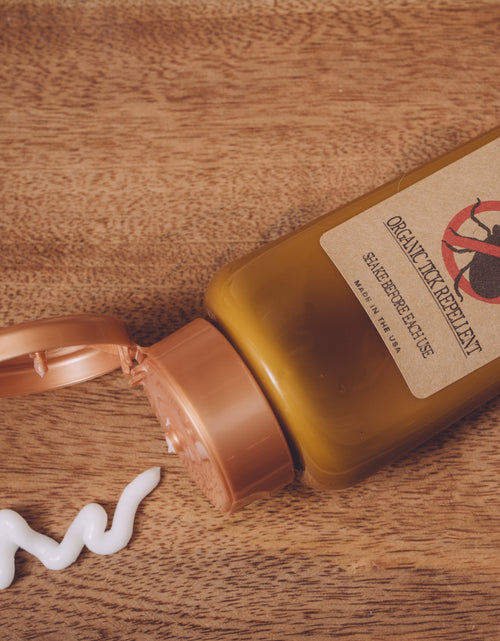 Load image into Gallery viewer, Tick-No-Stick - DEET FREE Tick Repellent by Sweet Harvest Farms
