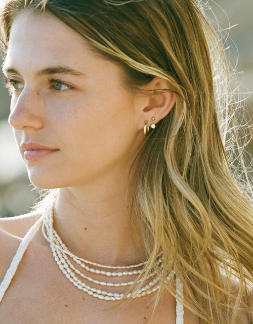 Load image into Gallery viewer, Bold Vintage Pearl Necklace by Urth and Sea
