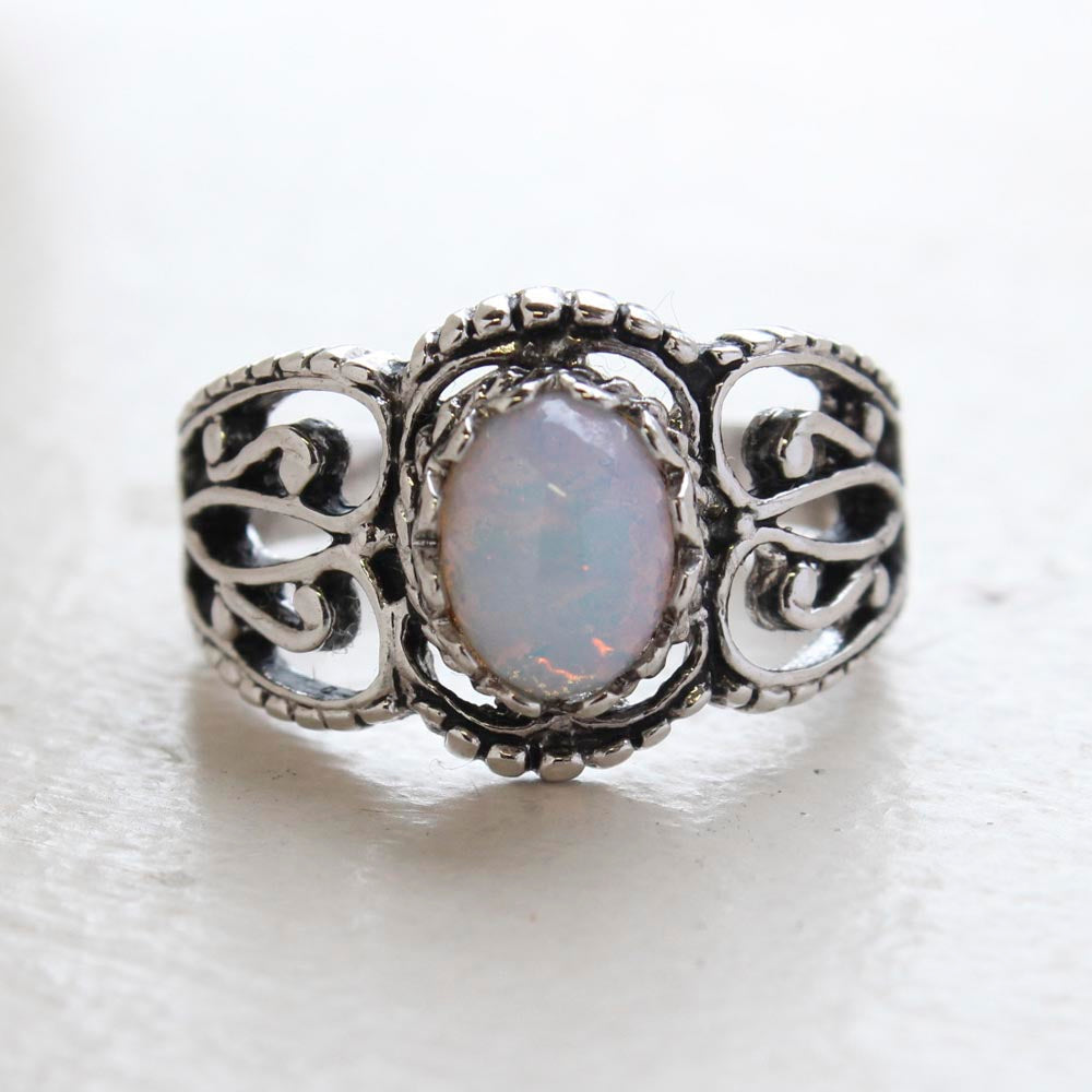 Vintage Jewelry Genuine Jade Ring Antiqued 18kt Yellow Gold Electroplated Made in the USA by PVD Vintage Jewelry
