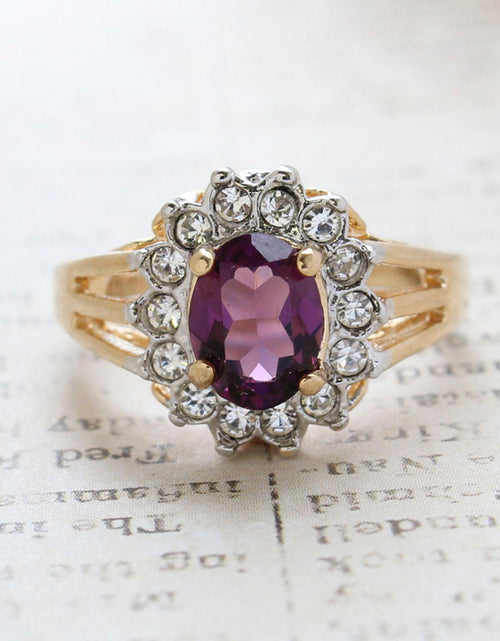 Load image into Gallery viewer, Vintage Jewelry Genuine Stone or Crystal Surrounded by Clear Austrian Crystals Ring Made in the USA by PVD Vintage Jewelry
