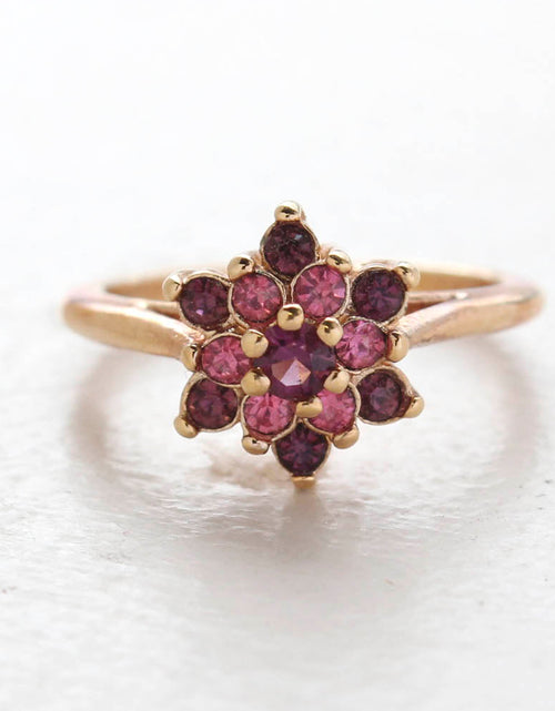 Load image into Gallery viewer, Vintage Rose and Amethyst Austrian Crystal Star Ring 18k Yellow Gold Electroplate Made in the USA by PVD Vintage Jewelry
