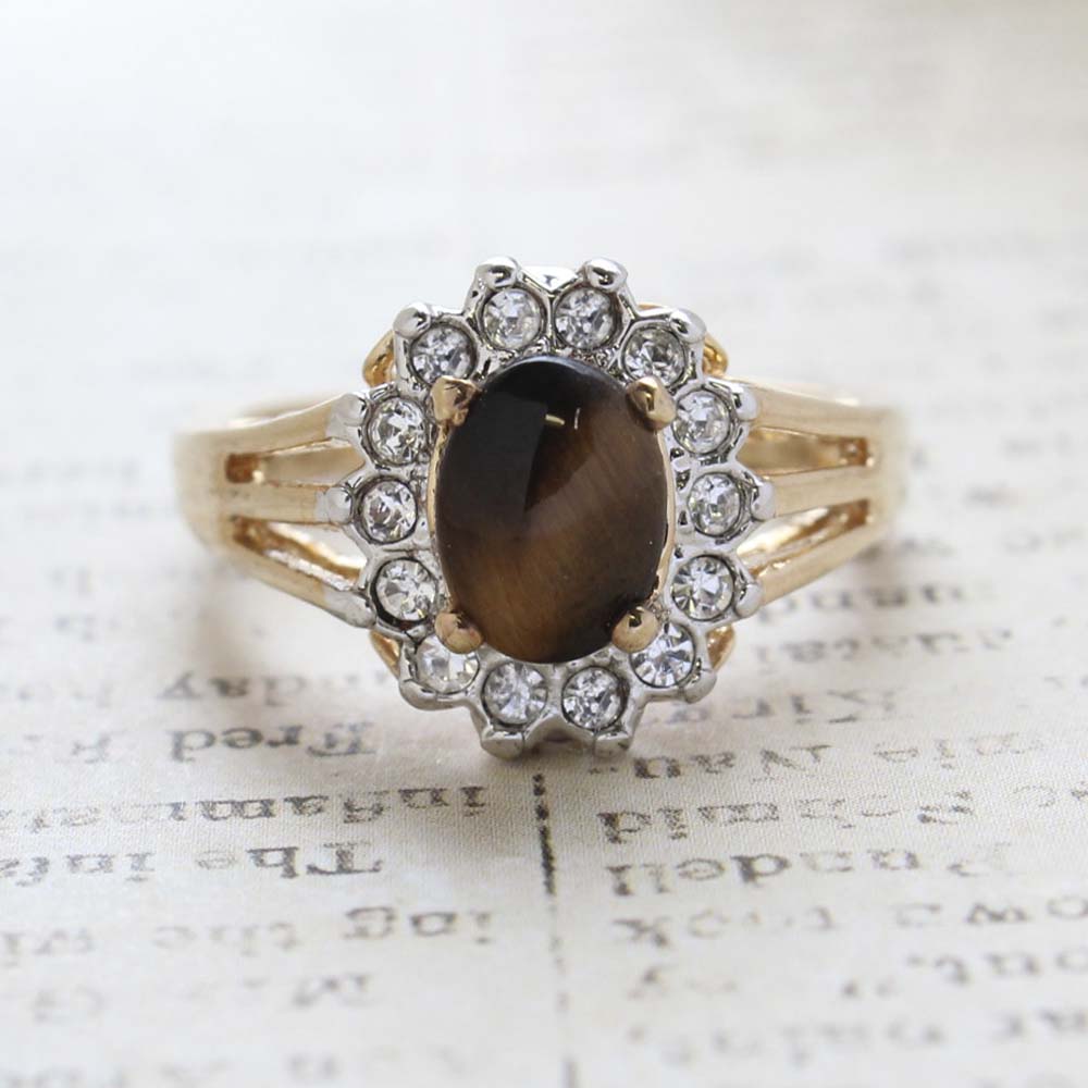 Vintage Jewelry Genuine Stone or Crystal Surrounded by Clear Austrian Crystals Ring Made in the USA by PVD Vintage Jewelry