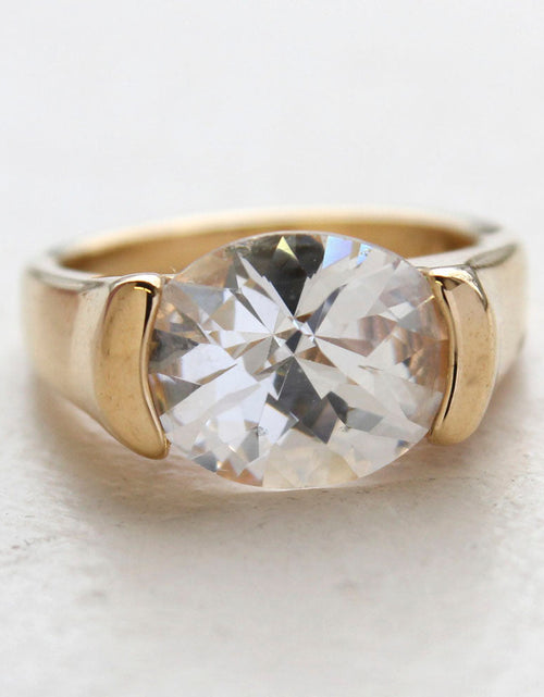 Load image into Gallery viewer, Vintage Ring Amethyst Swarovski Crystal Ring 18k White Gold Silver  R4668 by PVD Vintage Jewelry
