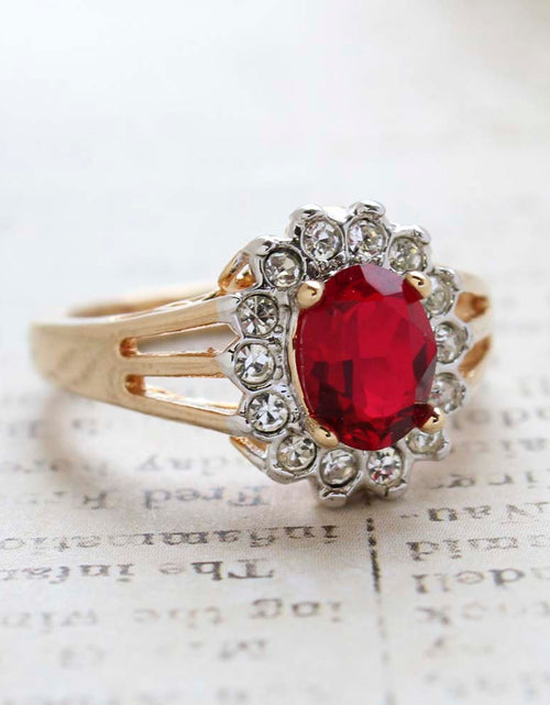 Load image into Gallery viewer, Vintage Jewelry Genuine Stone or Crystal Surrounded by Clear Austrian Crystals Ring Made in the USA by PVD Vintage Jewelry
