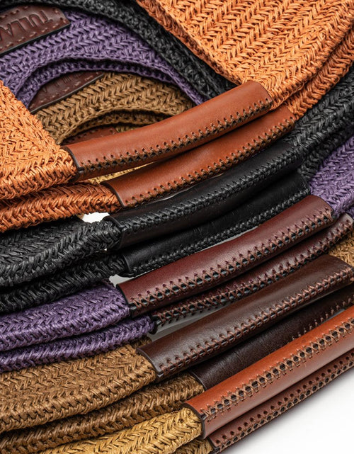 Load image into Gallery viewer, Virgo Trapez Shoulder Bag by Ladiesse
