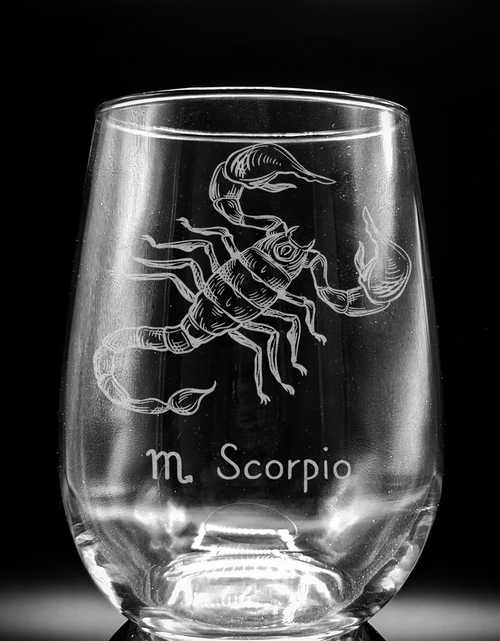 Load image into Gallery viewer, ZODIAC Wine Glasses by LumEngrave
