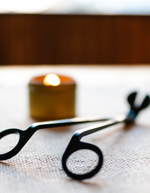 Load image into Gallery viewer, Wick Cutters by Spír Candle Co.
