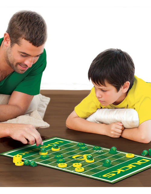 Load image into Gallery viewer, Oregon Ducks Checkers Board Game by MasterPieces Puzzle Company INC
